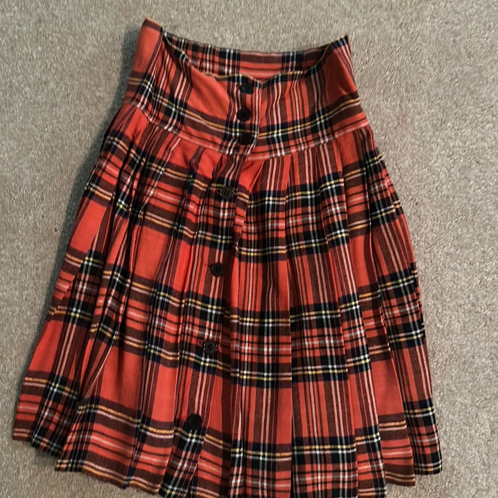 Jou Jou Fine Clothing Red & Black Plaid Pleated Skirt Size S Buttons Down